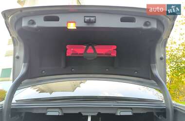 Седан Mercedes-Benz E-Class 2012 в 
