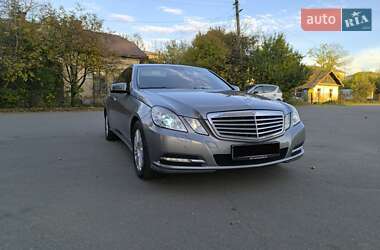Седан Mercedes-Benz E-Class 2012 в 