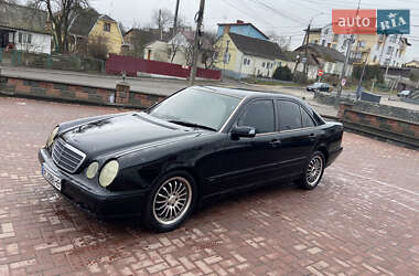 Седан Mercedes-Benz E-Class 2000 в Рівному