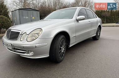 Седан Mercedes-Benz E-Class 2003 в Києві