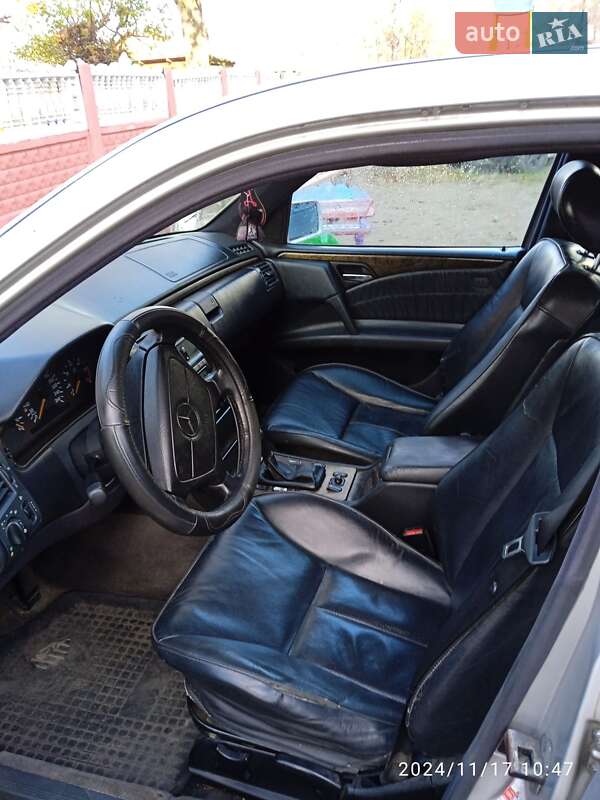 Седан Mercedes-Benz E-Class 1998 в Сарнах