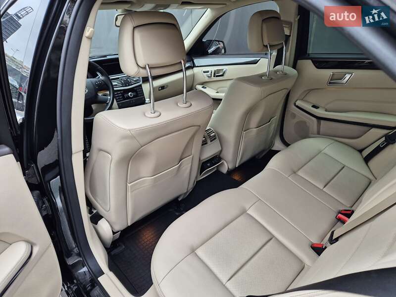Седан Mercedes-Benz E-Class 2009 в Киеве