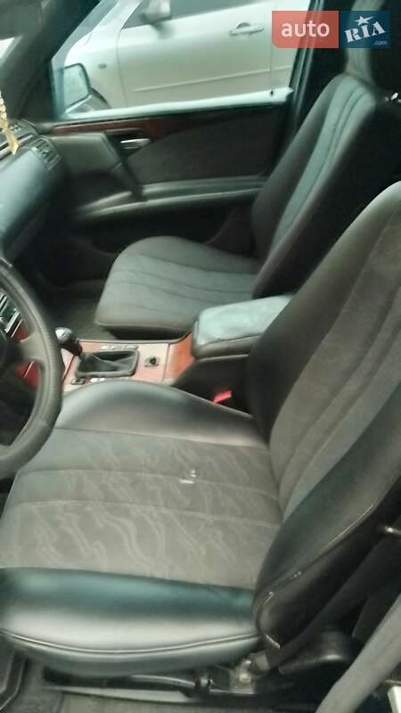Універсал Mercedes-Benz E-Class 1999 в Запоріжжі фото 12 Універсал Mercedes-Benz E-Class 1999 в Запоріжжі