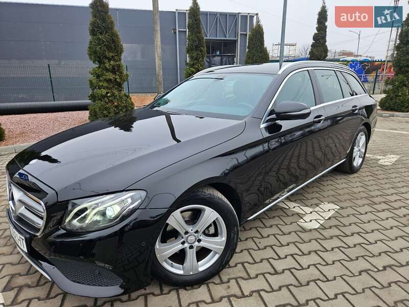 Универсал Mercedes-Benz E-Class 2016 в Житомире