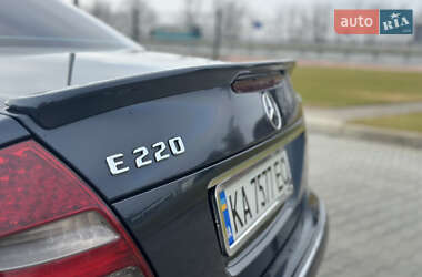 Седан Mercedes-Benz E-Class 2003 в 