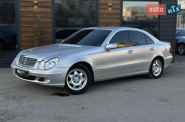 Седан Mercedes-Benz E-Class 2002 в Червонограді