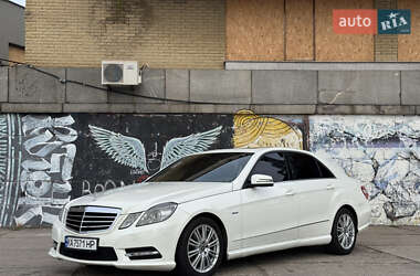 Седан Mercedes-Benz E-Class 2012 в Дніпрі