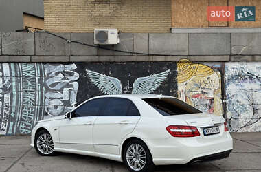 Седан Mercedes-Benz E-Class 2012 в Дніпрі