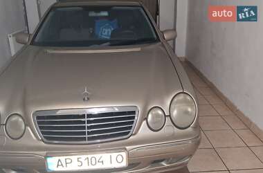Седан Mercedes-Benz E-Class 2000 в 