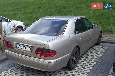 Седан Mercedes-Benz E-Class 2000 в 