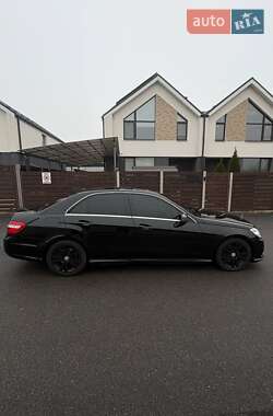 Седан Mercedes-Benz E-Class 2010 в 