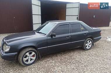 Седан Mercedes-Benz E-Class 1994 в 