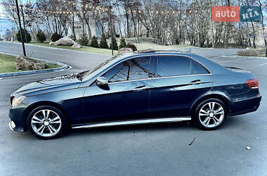 Седан Mercedes-Benz E-Class 2013 в 