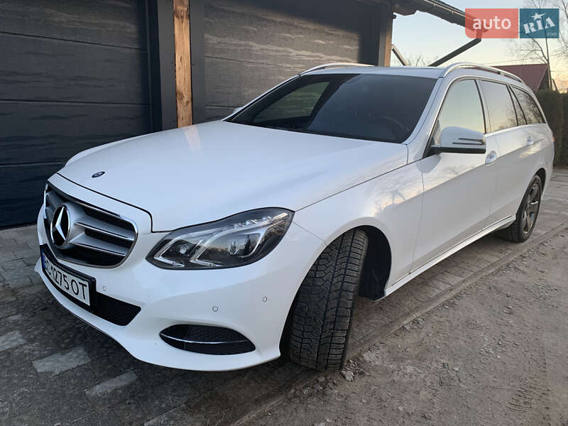 Универсал Mercedes-Benz E-Class 2013 в Яворове