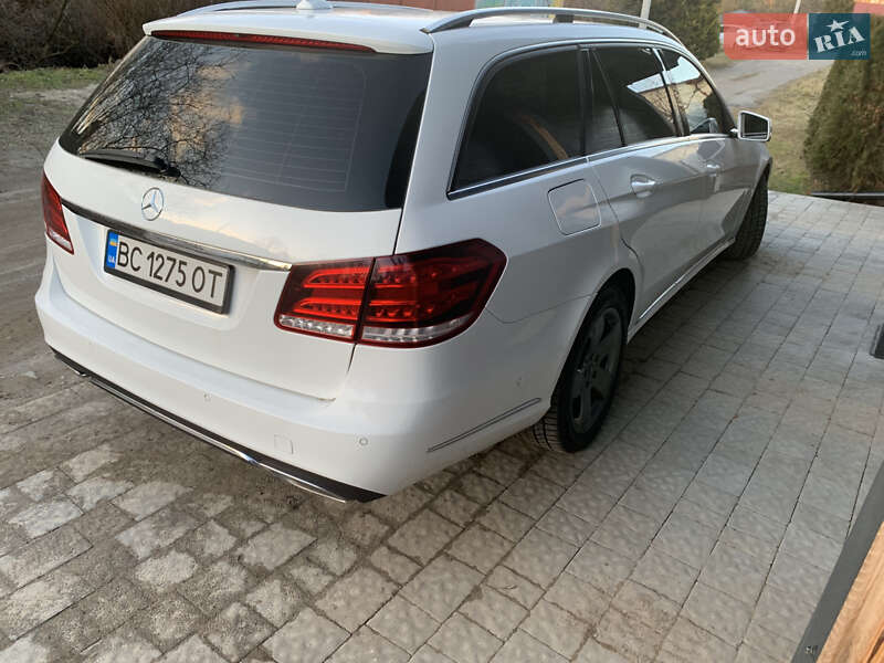 Универсал Mercedes-Benz E-Class 2013 в Яворове