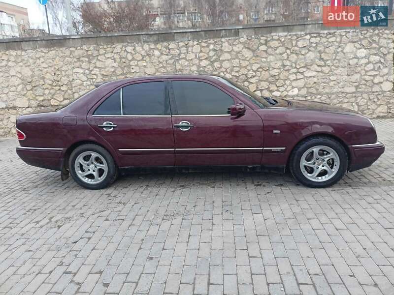 Седан Mercedes-Benz E-Class 1998 в Тернополе