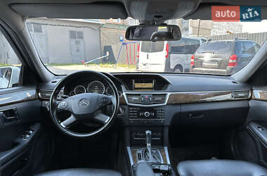 Седан Mercedes-Benz E-Class 2010 в Чернігові