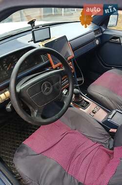 Седан Mercedes-Benz E-Class 1995 в Чорткове