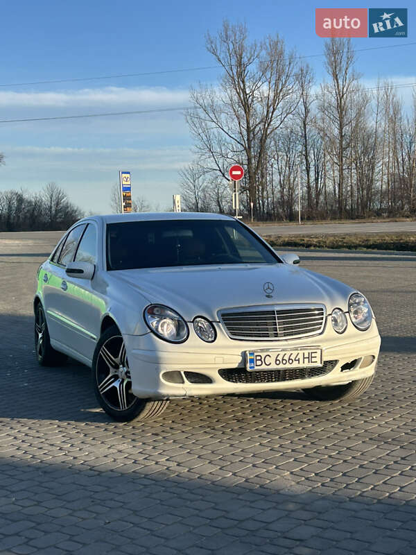 Седан Mercedes-Benz E-Class 2004 в Тернополе