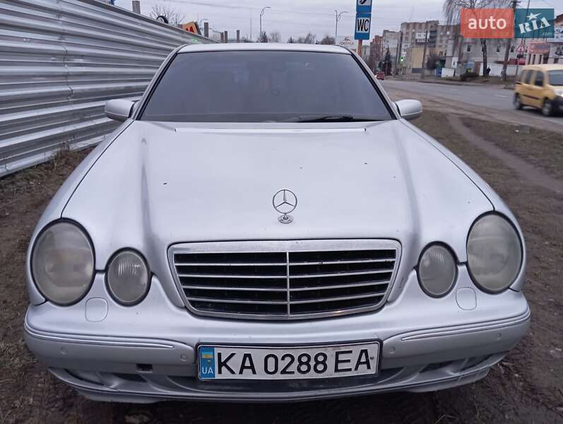 Mercedes-Benz E-Class 2002