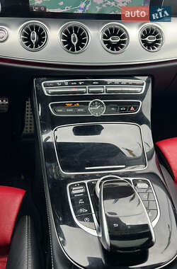 Купе Mercedes-Benz E-Class 2017 в 