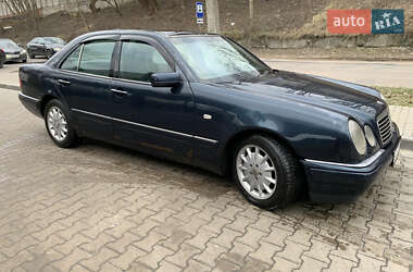 Седан Mercedes-Benz E-Class 1997 в Львові