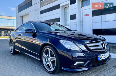 Купе Mercedes-Benz E-Class 2010 в Львове