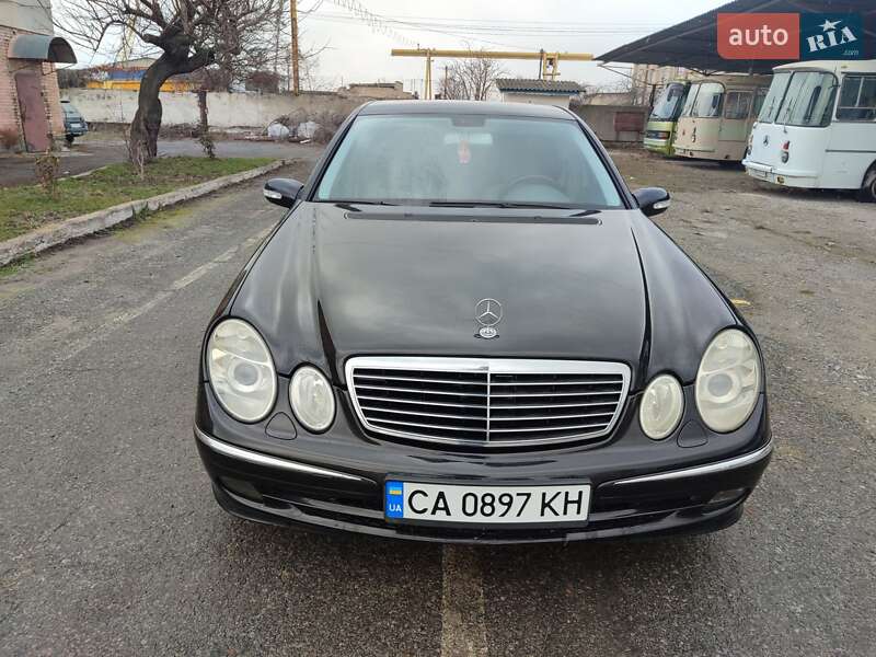 Седан Mercedes-Benz E-Class 2004 в Гайвороне