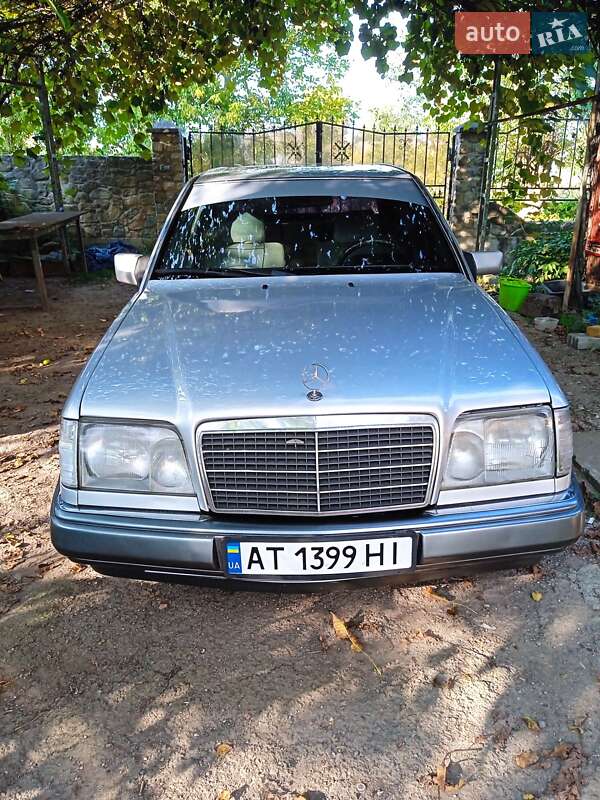 Седан Mercedes-Benz E-Class 1994 в 