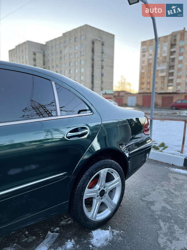 Седан Mercedes-Benz E-Class 2002 в Виннице