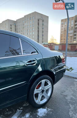 Седан Mercedes-Benz E-Class 2002 в Виннице