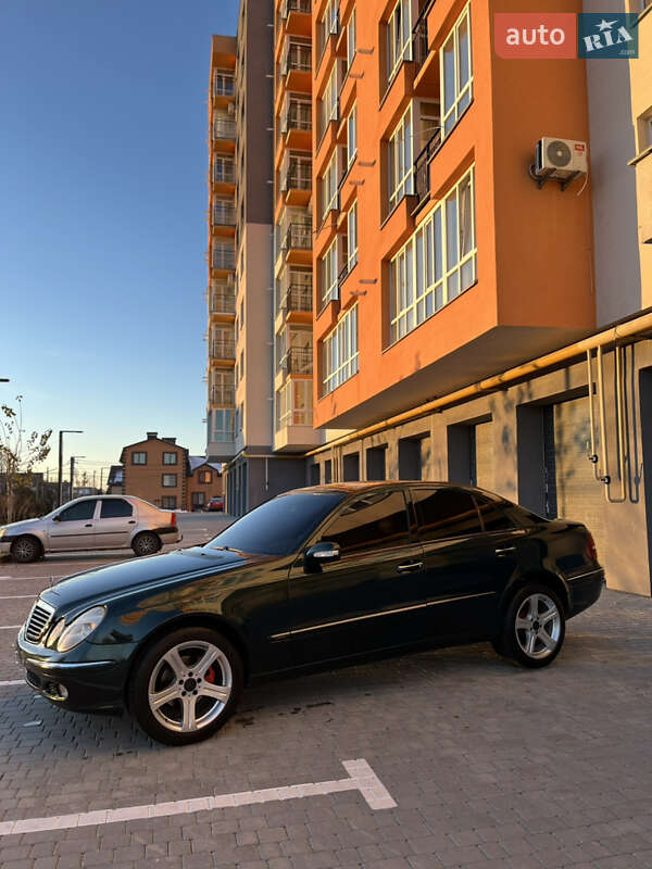 Седан Mercedes-Benz E-Class 2002 в Виннице