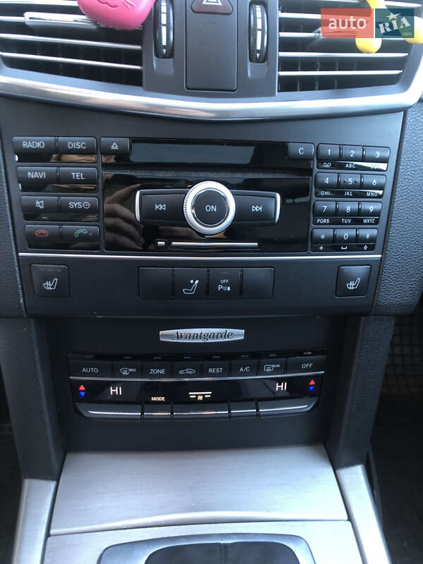 Універсал Mercedes-Benz E-Class 2010 в Сторожинці