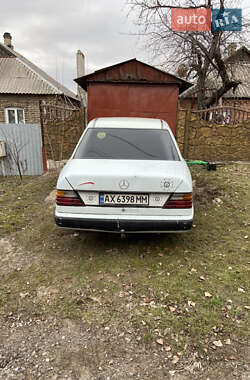 Седан Mercedes-Benz E-Class 1986 в Краматорске