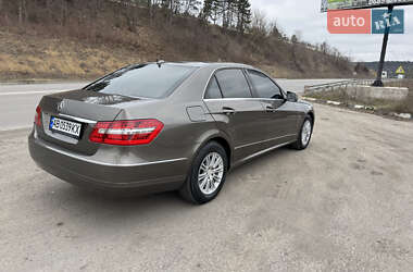 Седан Mercedes-Benz E-Class 2010 в Могилів-Подільському