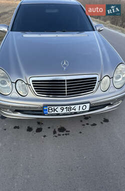 Седан Mercedes-Benz E-Class 2003 в Березному