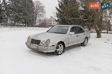 Седан Mercedes-Benz E-Class 1996 в Дубні