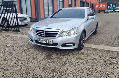 Седан Mercedes-Benz E-Class 2010 в Тячеві