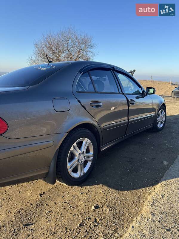Седан Mercedes-Benz E-Class 2008 в Черновцах фото 3 Седан Mercedes-Benz E-Class 2008 в Черновцах