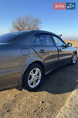 Седан Mercedes-Benz E-Class 2008 в 