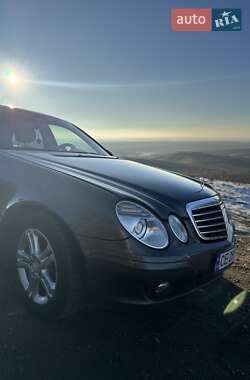 Седан Mercedes-Benz E-Class 2008 в 