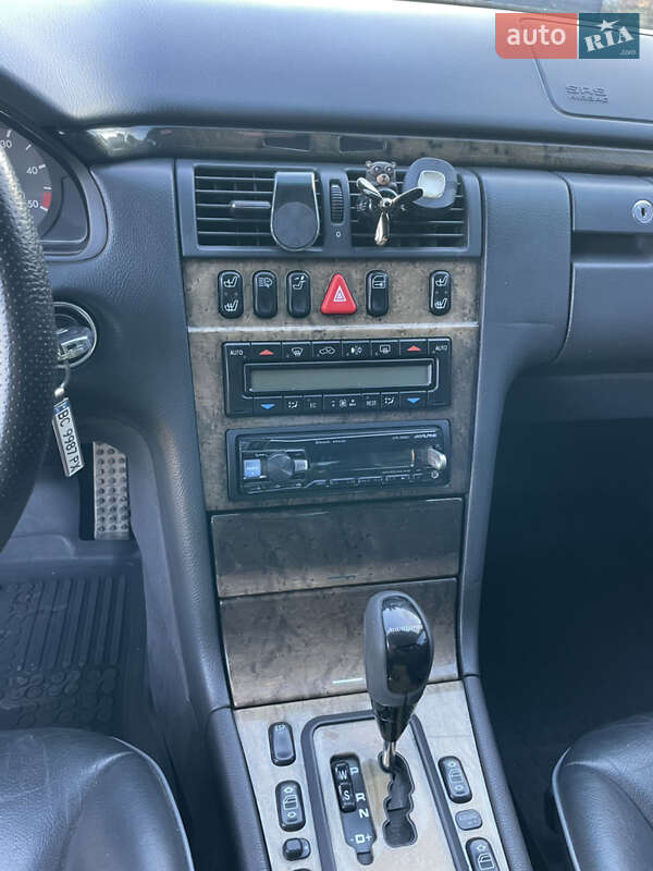 Седан Mercedes-Benz E-Class 2001 в Сокалі