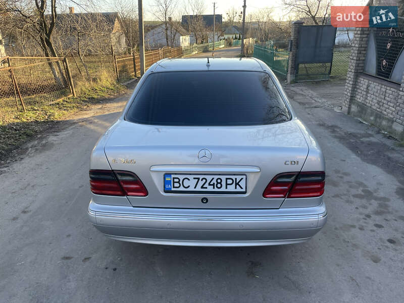 Седан Mercedes-Benz E-Class 2001 в Сокалі
