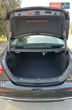 Седан Mercedes-Benz E-Class 2021 в 