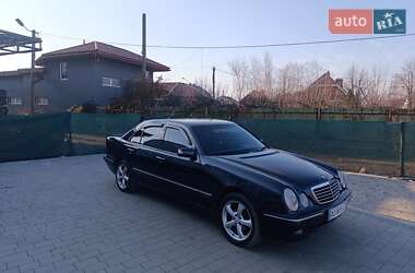 Седан Mercedes-Benz E-Class 2001 в Ужгороде