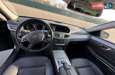 Седан Mercedes-Benz E-Class 2015 в  фото 13 Седан Mercedes-Benz E-Class 2015 в