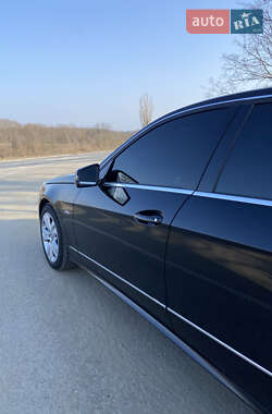 Седан Mercedes-Benz E-Class 2011 в 