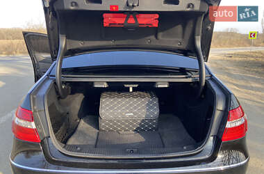 Седан Mercedes-Benz E-Class 2011 в 