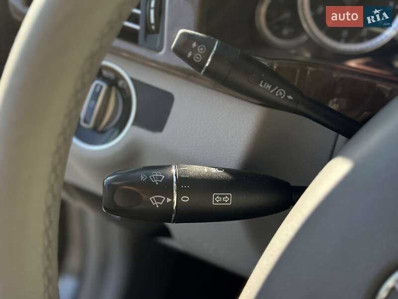 Седан Mercedes-Benz E-Class 2012 в Рівному