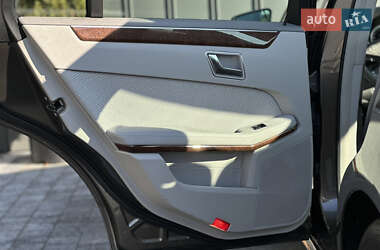 Седан Mercedes-Benz E-Class 2012 в 